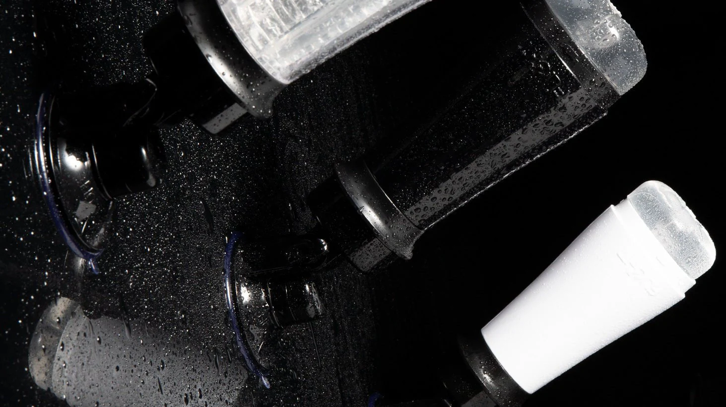 Fleshlight Shower Mount Flight Adapter - 1